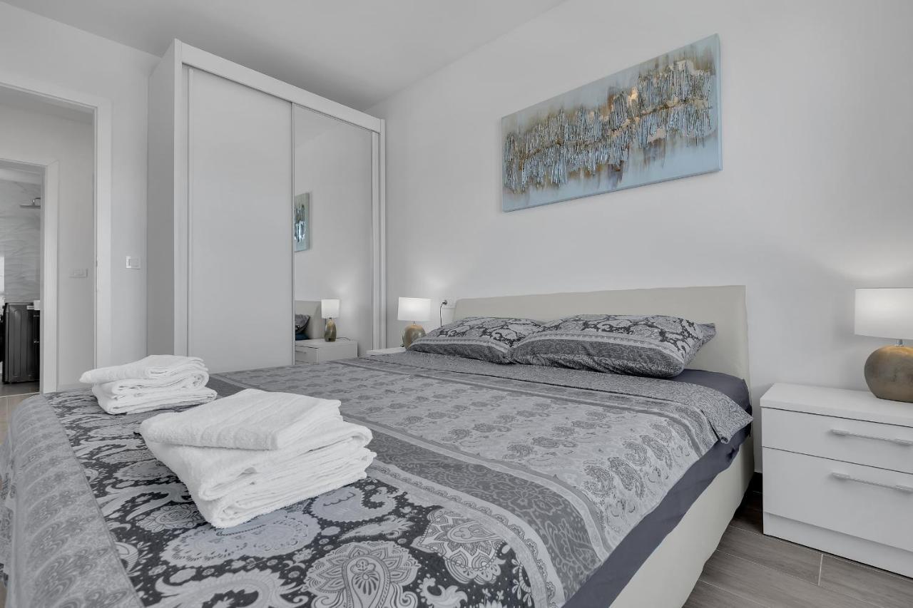Apartment Navis, Sea View