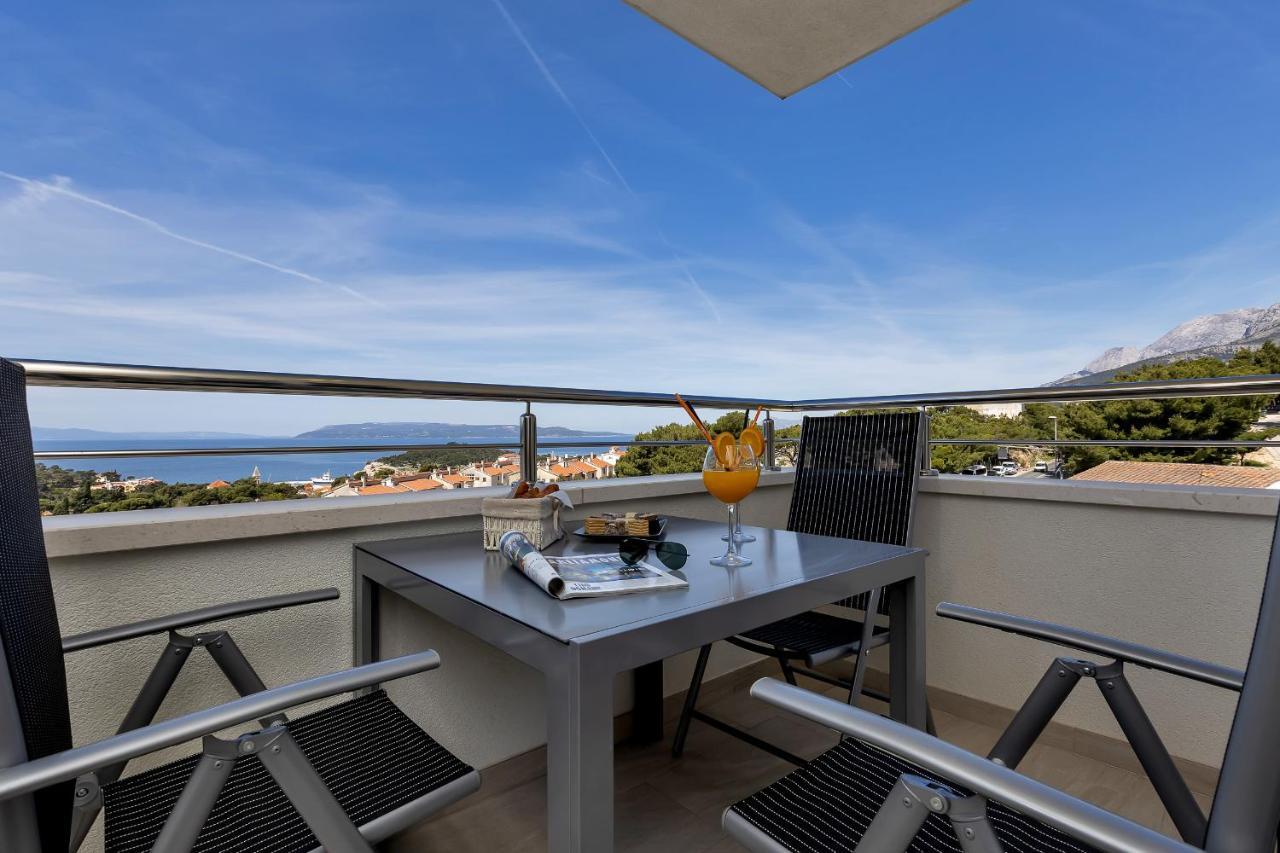 Navis, Sea View Makarska